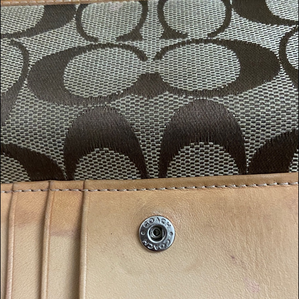 Authentic Coach Wallet! - Picture 9 of 13